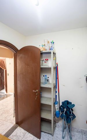 Casa à venda com 230m², 4 quartos e 3 vagasQuarto de Serviço