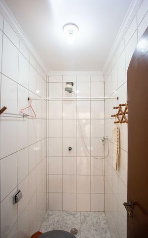 Casa à venda com 230m², 4 quartos e 3 vagasBanheiro de serviço