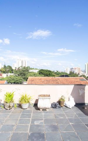 Casa à venda com 230m², 4 quartos e 3 vagasSacada