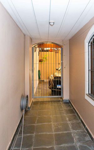 Casa à venda com 230m², 4 quartos e 3 vagasQuintal