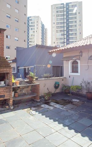 Casa à venda com 230m², 4 quartos e 3 vagasSacada