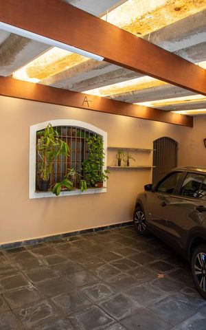 Casa à venda com 230m², 4 quartos e 3 vagasGaragem