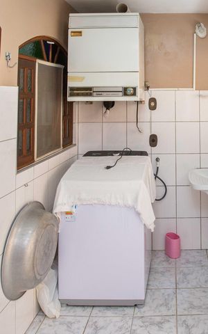 Casa à venda com 230m², 4 quartos e 3 vagasÁrea de Serviço