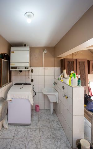 Casa à venda com 230m², 4 quartos e 3 vagasÁrea de Serviço
