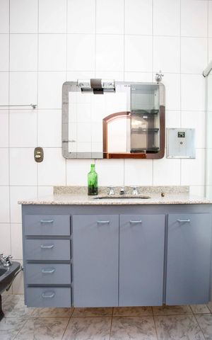 Casa à venda com 230m², 4 quartos e 3 vagasBanheiro da Suíte