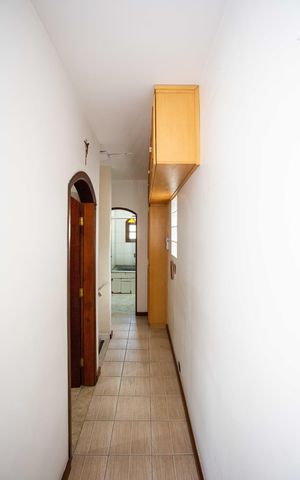 Casa à venda com 230m², 4 quartos e 3 vagasCorredor