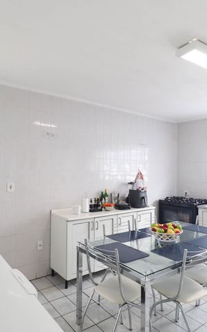 Casa à venda com 150m², 2 quartos e 2 vagas