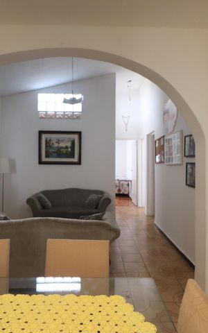 Casa à venda com 160m², 4 quartos e sem vagaSala