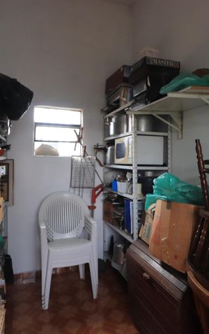 Casa à venda com 160m², 4 quartos e sem vagaEscritório