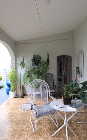 Casa à venda com 160m², 4 quartos e sem vagaVaranda