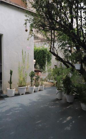 Casa à venda com 160m², 4 quartos e sem vagaQuintal