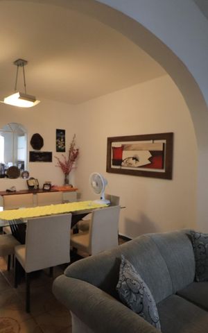 Casa à venda com 160m², 4 quartos e sem vagaSala