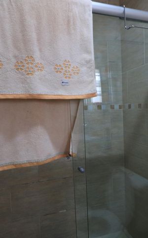 Casa à venda com 160m², 4 quartos e sem vagaBanheiro da Suíte 1