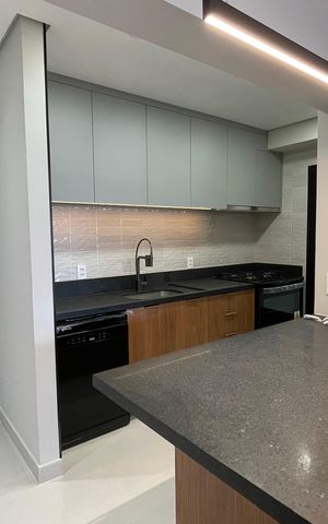Apartamento para alugar com 84m², 2 quartos e 2 vagas Apartamento para alugar com 84m², 2 quartos e 2 vagasCozinha e Área de Serviço