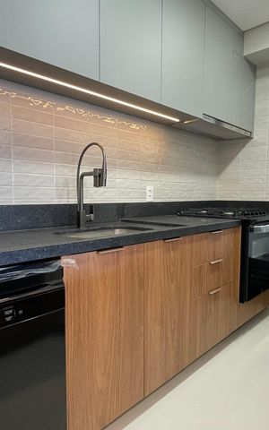Apartamento para alugar com 84m², 2 quartos e 2 vagas Apartamento para alugar com 84m², 2 quartos e 2 vagasCozinha e Área de Serviço