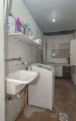 Casa à venda com 128m², 5 quartos e 1 vagaÁrea de Serviço
