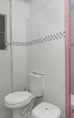 Casa à venda com 128m², 5 quartos e 1 vagaBanheiro