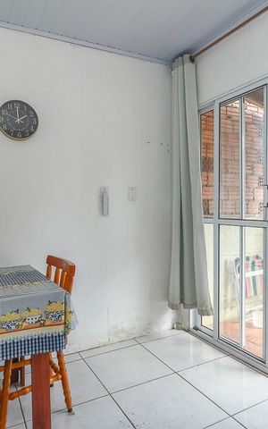 Casa à venda com 128m², 5 quartos e 1 vagaSala