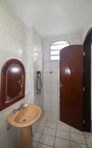 Casa para alugar com 265m², 3 quartos e 3 vagas Casa para alugar com 265m², 3 quartos e 3 vagasBanheiro da Suíte 1