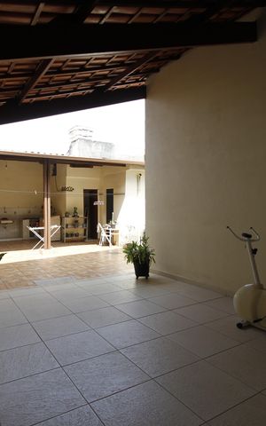 Casa à venda com 300m², 4 quartos e 3 vagasVaranda