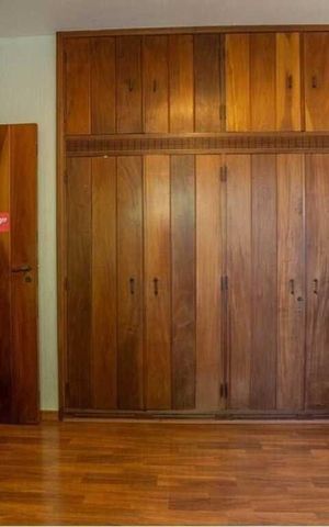 Casa para alugar com 512m², 6 quartos e 4 vagas Casa para alugar com 512m², 6 quartos e 4 vagasQuarto 4