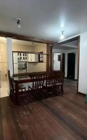 Casa à venda com 200m², 3 quartos e 2 vagas Casa à venda com 200m², 3 quartos e 2 vagasSala