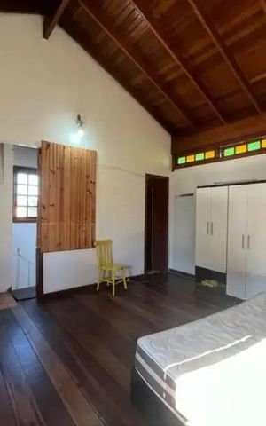 Casa à venda com 200m², 3 quartos e 2 vagas Casa à venda com 200m², 3 quartos e 2 vagasQuarto 1