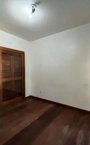 Casa à venda com 200m², 3 quartos e 2 vagas Casa à venda com 200m², 3 quartos e 2 vagasQuarto 3