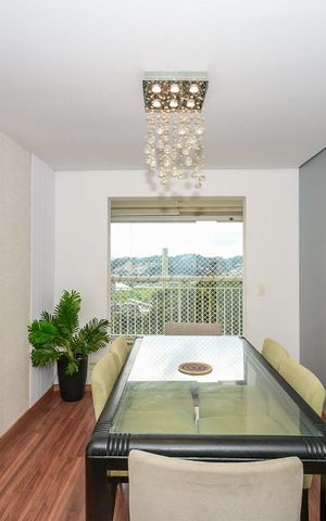 Apartamento à venda com 72m², 2 quartos e 1 vagaSala