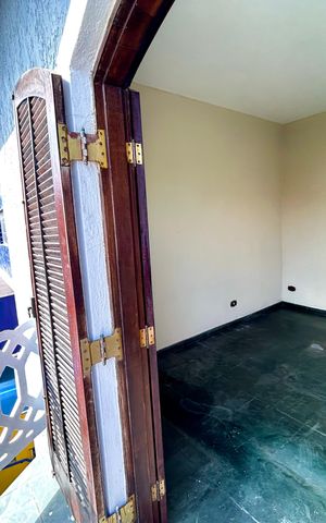 Casa para alugar com 180m², 3 quartos e 2 vagas Casa para alugar com 180m², 3 quartos e 2 vagasVaranda da suíte