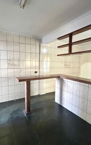 Casa para alugar com 180m², 3 quartos e 2 vagas Casa para alugar com 180m², 3 quartos e 2 vagasCozinha