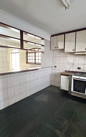 Casa para alugar com 180m², 3 quartos e 2 vagas Casa para alugar com 180m², 3 quartos e 2 vagasCozinha