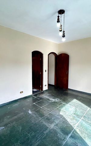 Casa para alugar com 180m², 3 quartos e 2 vagas Casa para alugar com 180m², 3 quartos e 2 vagasQuarto Suíte