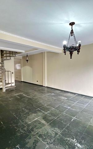 Casa para alugar com 180m², 3 quartos e 2 vagas Casa para alugar com 180m², 3 quartos e 2 vagasSala