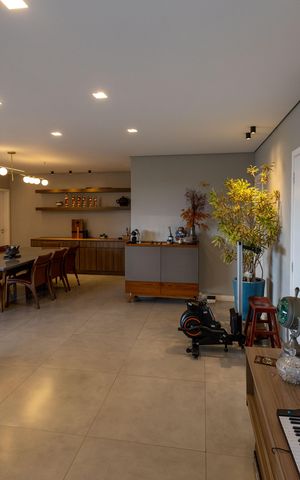Apartamento à venda com 166m², 4 quartos e 3 vagas Apartamento à venda com 166m², 4 quartos e 3 vagasSala de TV