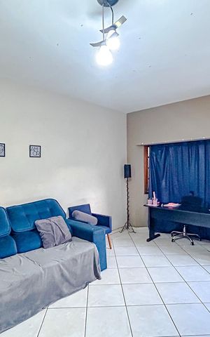 Casa à venda com 133m², 3 quartos e 4 vagasSala