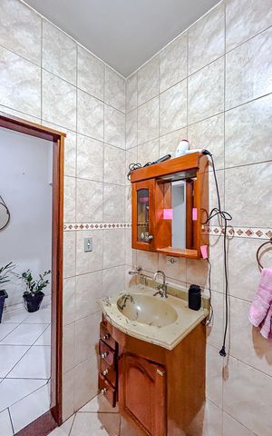 Casa à venda com 133m², 3 quartos e 4 vagasLavabo