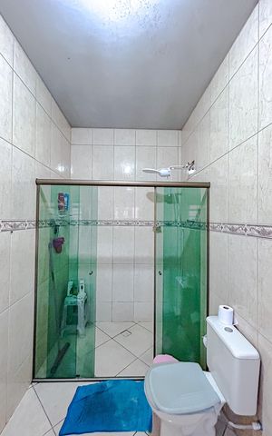 Casa à venda com 133m², 3 quartos e 4 vagasBanheiro da Suíte 2