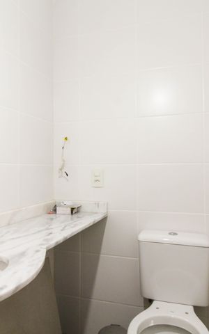 Apartamento para alugar com 76m², 2 quartos e 1 vaga Apartamento para alugar com 76m², 2 quartos e 1 vagaBanheiro da Suíte