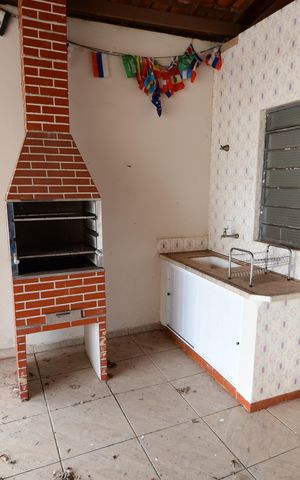 Casa à venda com 250m², 3 quartos e 6 vagasChurrasqueira
