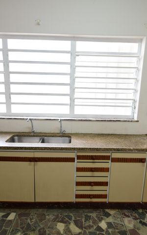 Casa à venda com 250m², 3 quartos e 6 vagasCozinha