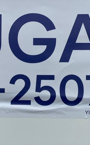Casa à venda com 250m², 4 quartos e 2 vagas Casa à venda com 250m², 4 quartos e 2 vagasPlaca YIXW 1826