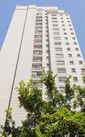 Apartamento à venda com 233m², 3 quartos e 4 vagas Apartamento à venda com 233m², 3 quartos e 4 vagasFachada