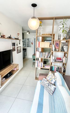 Apartamento à venda com 86m², 2 quartos e 1 vaga Apartamento à venda com 86m², 2 quartos e 1 vagaSala
