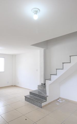 Casa de condomínio para alugar com 75m², 3 quartos e 1 vagaSala
