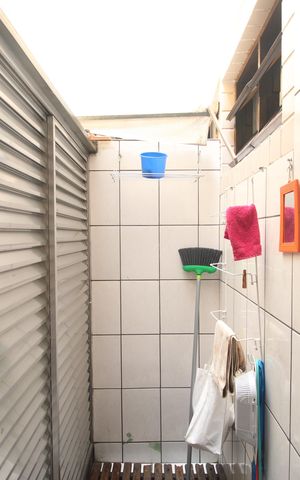 Casa de condomínio à venda com 61m², 2 quartos e 1 vagaÁrea de serviço