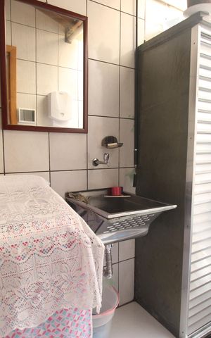 Casa de condomínio à venda com 61m², 2 quartos e 1 vagaÁrea de serviço