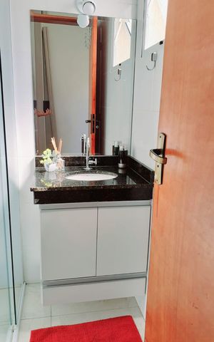 Casa de condomínio à venda com 78m², 2 quartos e 2 vagas Casa de condomínio à venda com 78m², 2 quartos e 2 vagasBanheiro