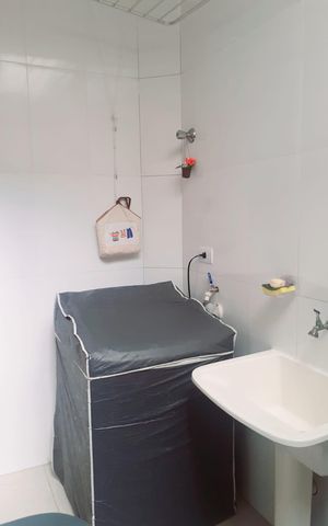 Casa de condomínio à venda com 78m², 2 quartos e 2 vagas Casa de condomínio à venda com 78m², 2 quartos e 2 vagasÁrea de serviço