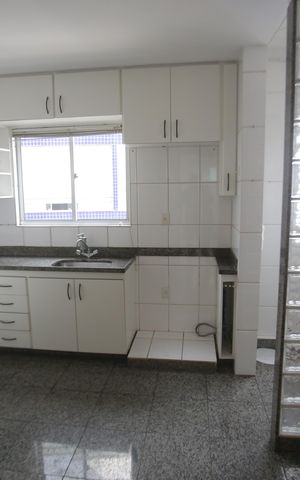 Apartamento para alugar com 95m², 3 quartos e 2 vagasCozinha
